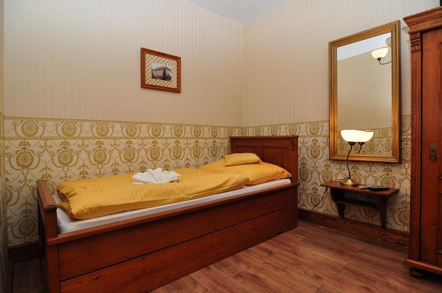 Zamecke Ubytovani U Dobre Hrabenky Hotel Kunin Room photo